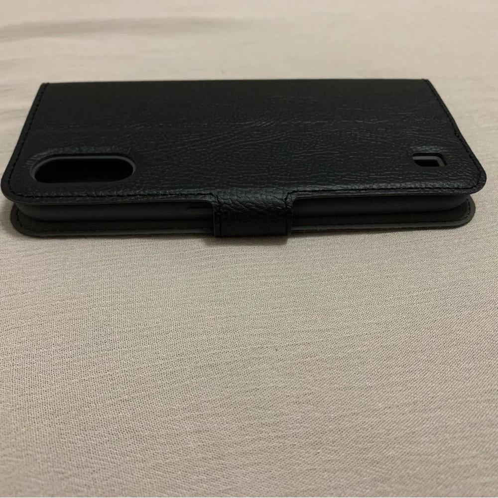 Samsung Galaxy A01 FOLIO | Protective Case Metro by T-Mobile